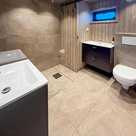 In With Sauna *